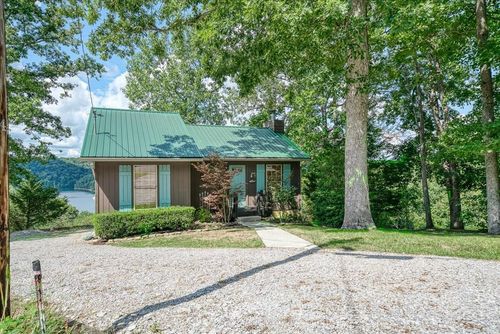 108 Lakeview Spur, Byrdstown, TN, 38549-4464 | Card Image