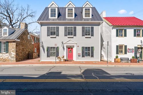 104 Loudoun St Sw, Leesburg, VA, 20175-2909 | Card Image