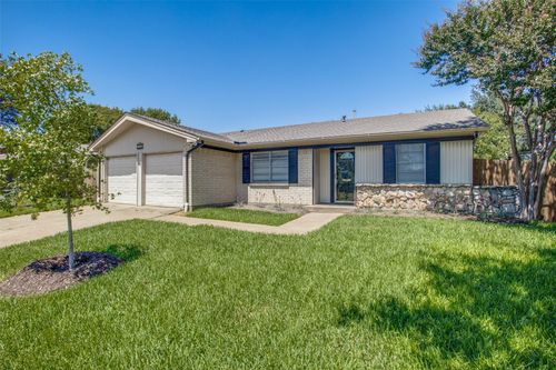 702 Melrose Dr, Richardson, TX, 75080-4110 | Card Image