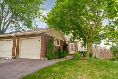 20 Elmvale Crt, House attached with 3 bedrooms, 2 bathrooms and 3 parking in Townsend ON | Image 2