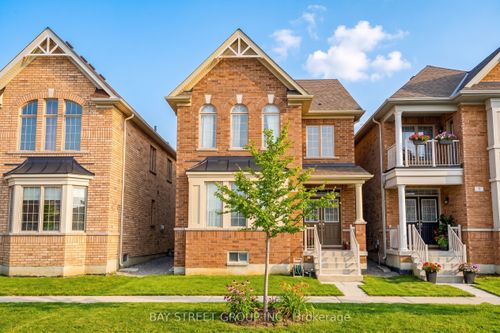 7 Gordon Landon Dr, Markham, ON, L6B0X9 | Card Image