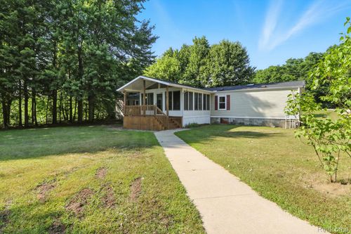 3125 W Sanilac Rd, Vassar, MI, 48768-9555 | Card Image