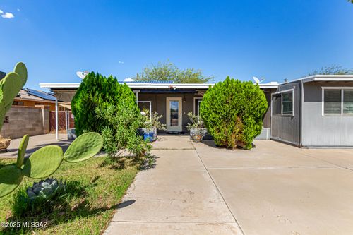 2961 E 30th St, Tucson, AZ, 85713-2143 | Card Image