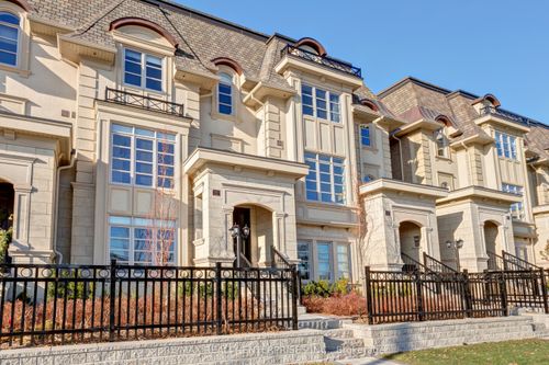 287 Rebecca St, Oakville, ON, L6K0G9 | Card Image