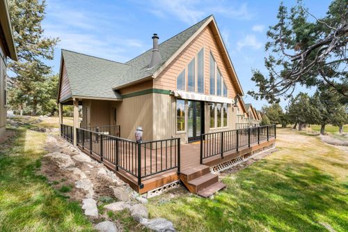 8998 Cliff Swallow Dr, Redmond, OR, 97756-7391 | Card Image