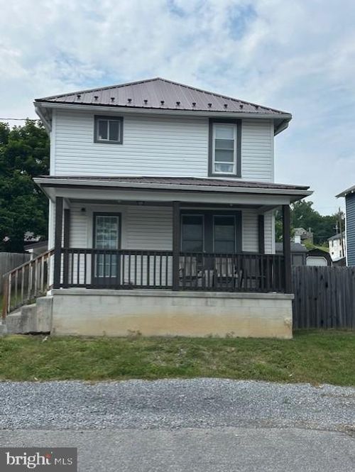 11435 Juniata Ave, MOUNT UNION, PA, 17066-8711 | Card Image