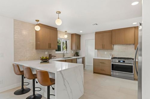 1111 S San Joaquin Dr, Palm Springs, CA, 92264-8644 | Card Image