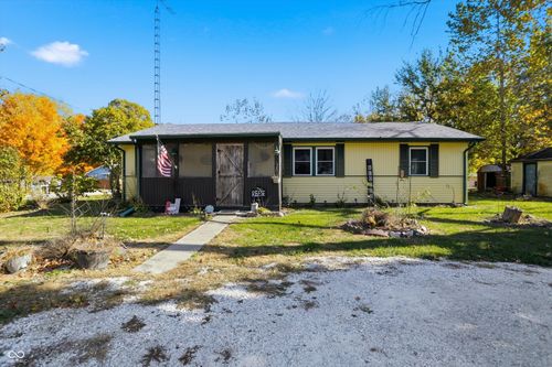 301 S Adams St, West Lebanon, IN, 47991-8129 | Card Image