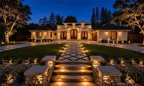325 W Bellevue, Pasadena, CA, 91105 | Card Image