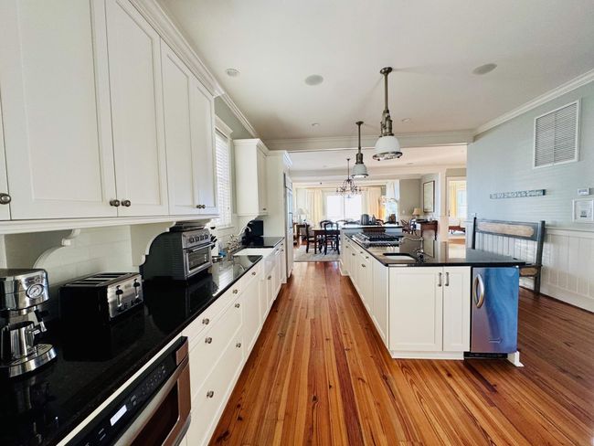 Kitchen | Image 8