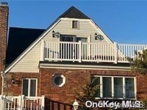 611 W Broadway, Long Beach, NY, 11561-2958 | Card Image