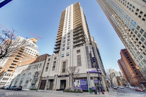 1105-635 Dearborn St, Chicago, IL, 60654-6892 | Card Image