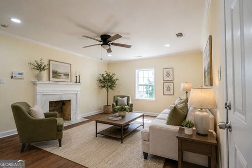 466 Lake Dr, HAPEVILLE, GA, 30354-1263 | Card Image