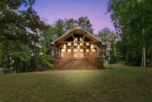 178 Cottage Cir, Linden, TN, 37096-5136 | Card Image