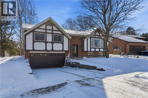 37 Victor Blvd, St George, ON, N0E1N0 | Card Image