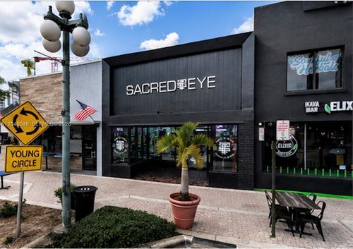 1816 Harrison St, Hollywood, FL, 33020-6817 | Card Image