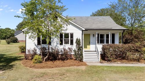 370 Sanders Rd, Benson, NC, 27504-6908 | Card Image
