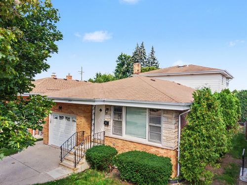 4945 N Neva Ave, CHICAGO, IL, 60656-3850 | Card Image