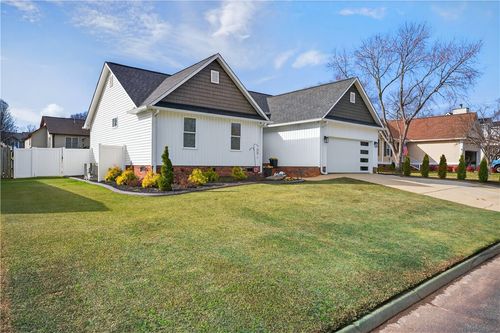 7 Fitzpatrick Ct, Fountain Inn, SC, 29644-1311 | Card Image