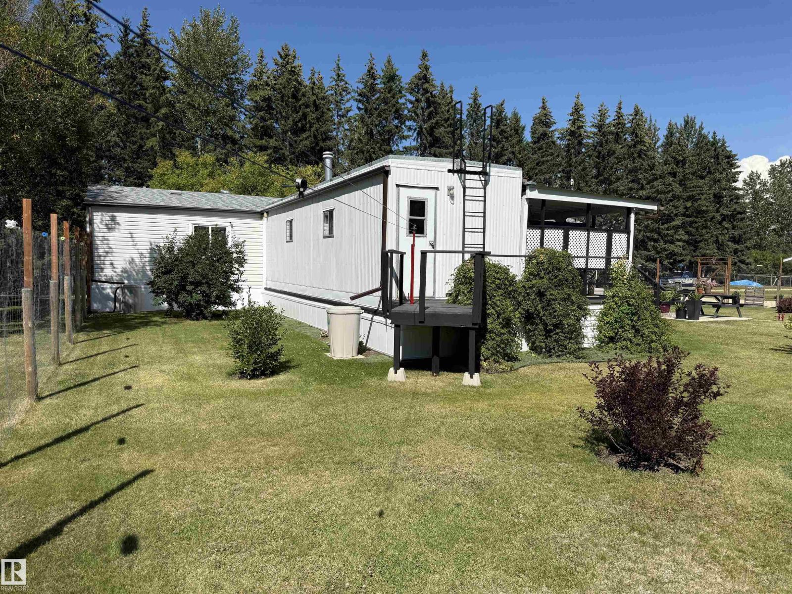 Residential in Rural Woodlands County 4