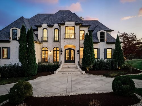 10 Colonel Winstead Dr, Brentwood, TN, 37027-8936 | Card Image