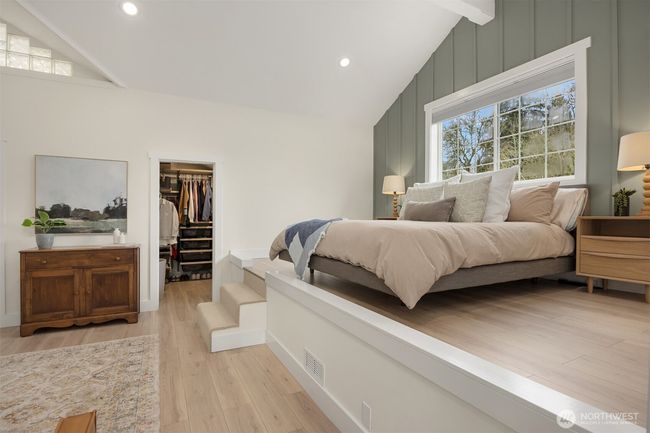 On the other side is a custom closet. | Image 23
