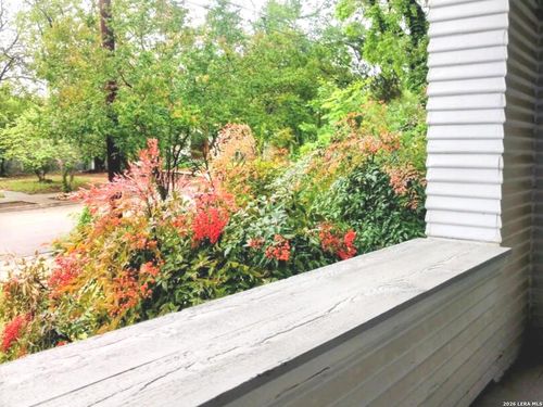 338 Queen Anne Ct, San Antonio, TX, 78209-6625 | Card Image