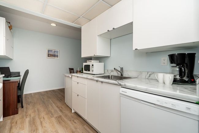 202 - 10468 148 Street, Condo with 1 bedrooms, 1 bathrooms and 1 parking in Surrey BC | Image 6