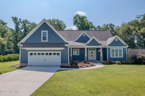 15 W Waverly Dr, Burgaw, NC, 28425-4451 | Card Image