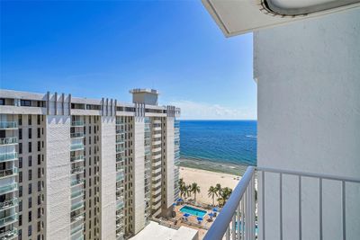 LPH11 - 1010 S Ocean Blvd, Condo with 2 bedrooms, 2 bathrooms and null parking in Pompano Beach FL | Image 1