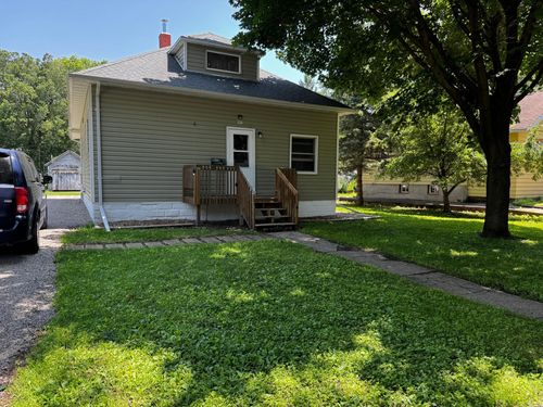 226 N Central Ave, Truman, MN, 56088-1002 | Card Image