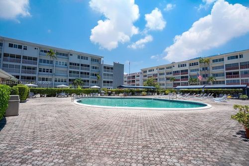 apt-405c-215 Se 3rd Ave, Hallandale Beach, FL, 33009-5685 | Card Image