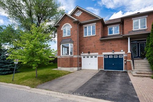 86-8 Townwood Dr, Richmond Hill, ON, L4E4Y3 | Card Image
