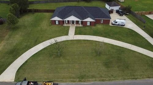 8380 S Wind Dr S, Irvington, AL, 36544-2541 | Card Image