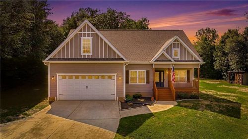 63 Pace Rd, Toccoa, GA, 30577-8242 | Card Image