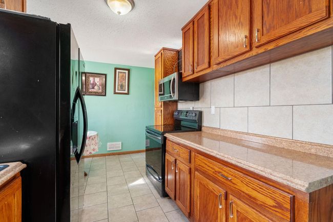 3-web-or-mls-221-e-park-st.jpg | Image 7