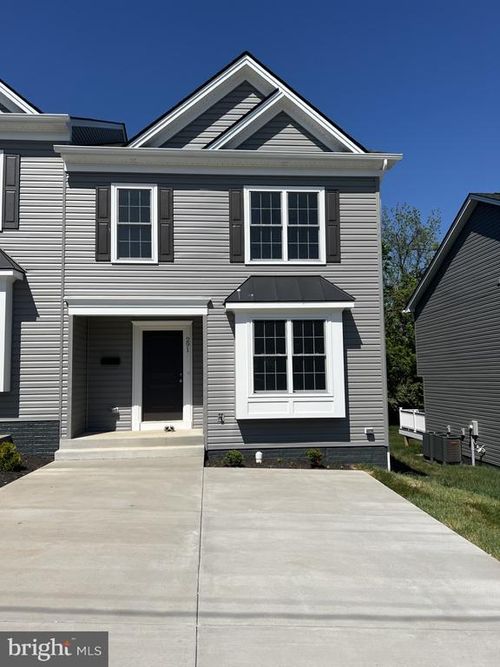 291 Acton St, FRONT ROYAL, VA, 22630-2151 | Card Image