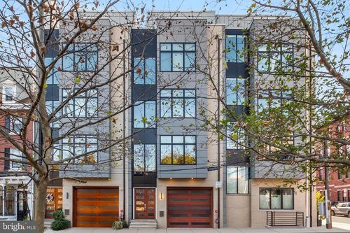 152 Vine St, PHILADELPHIA, PA, 19106-1303 | Card Image