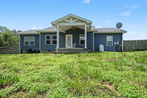 3000 Noble Ct, Waco, KY, 40385-9404 | Card Image