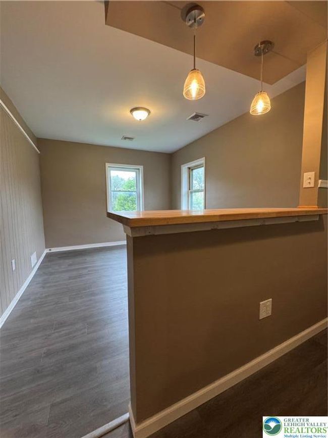 A - 7 S Front St, Condo with 3 bedrooms, 2 bathrooms and null parking in Coplay PA | Image 4