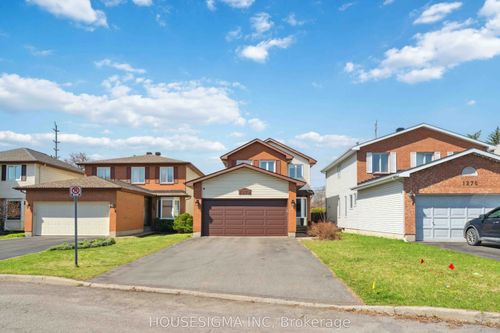 1278 Gregory Crt, Gloucester, ON, K1J9B2 | Card Image