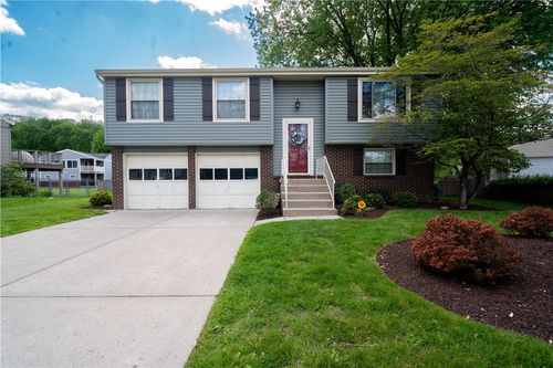 1126 Sodbury Dr, South Park, PA, 15129-9442 | Card Image