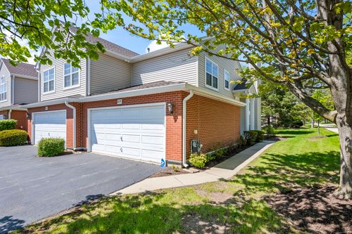 828 Old Checker Rd, Buffalo Grove, IL, 60089-1688 | Card Image
