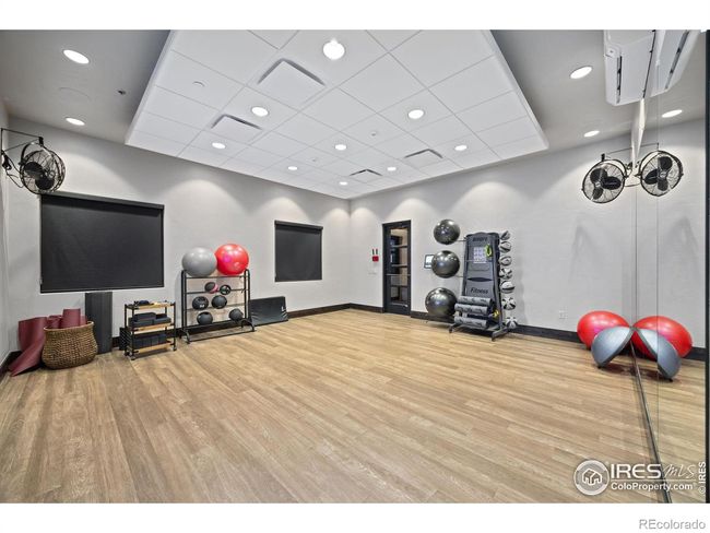 Community Yoga and Pilates Room | Image 37