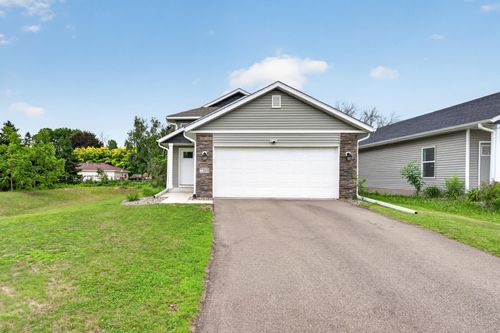 7389 Degrio Way, Inver Grove Heights, MN, 55076-4329 | Card Image