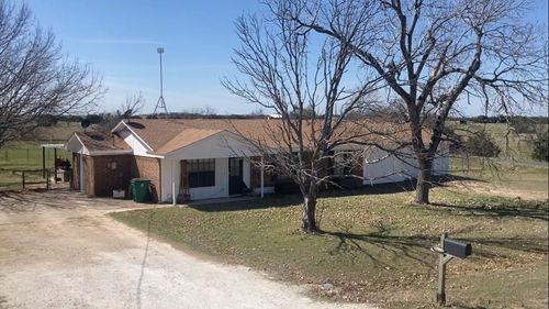 795 Dove Hill Ln, China Spring, TX, 76633-2705 | Card Image