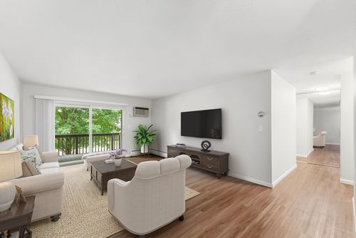 216-2800 Hamline Ave N, Roseville, MN, 55113-1758 | Card Image