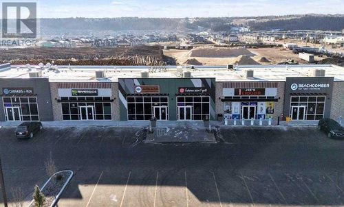 239 Griffin Rd E, Cochrane, AB, T4C2B9 | Card Image