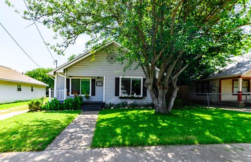 211 Huron St, Cleburne, TX, 76031-2115 | Card Image