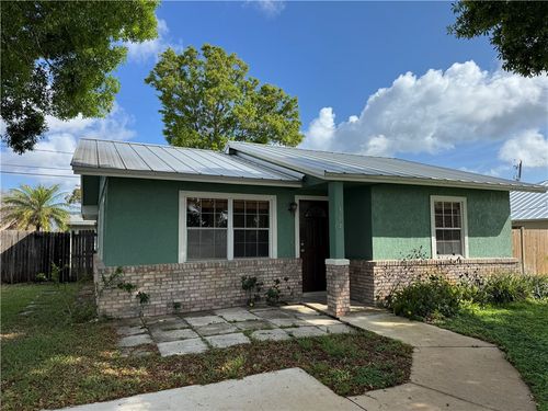 364 16th St Sw, Vero Beach, FL, 32962-6634 | Card Image